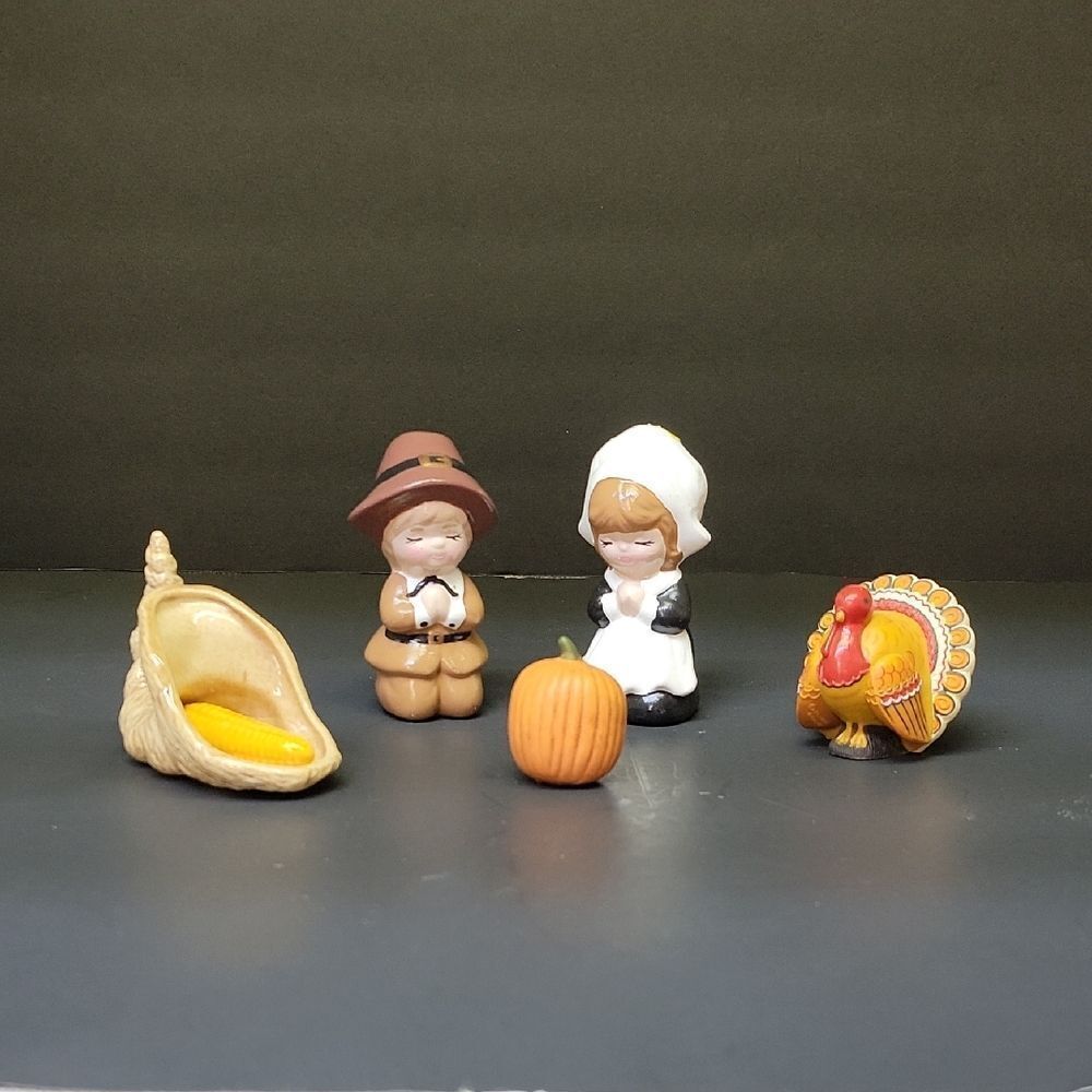 Thanksgiving Pilgrim Couple,Horn Of Plenty, Hand Painted Ceramic Vintage (2)